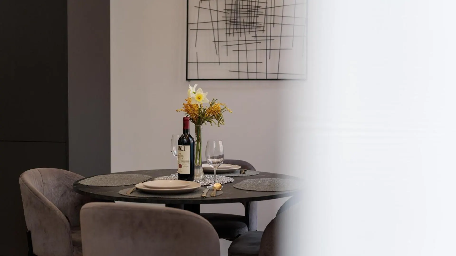 Zarina Apartment - Old Town Center زادار