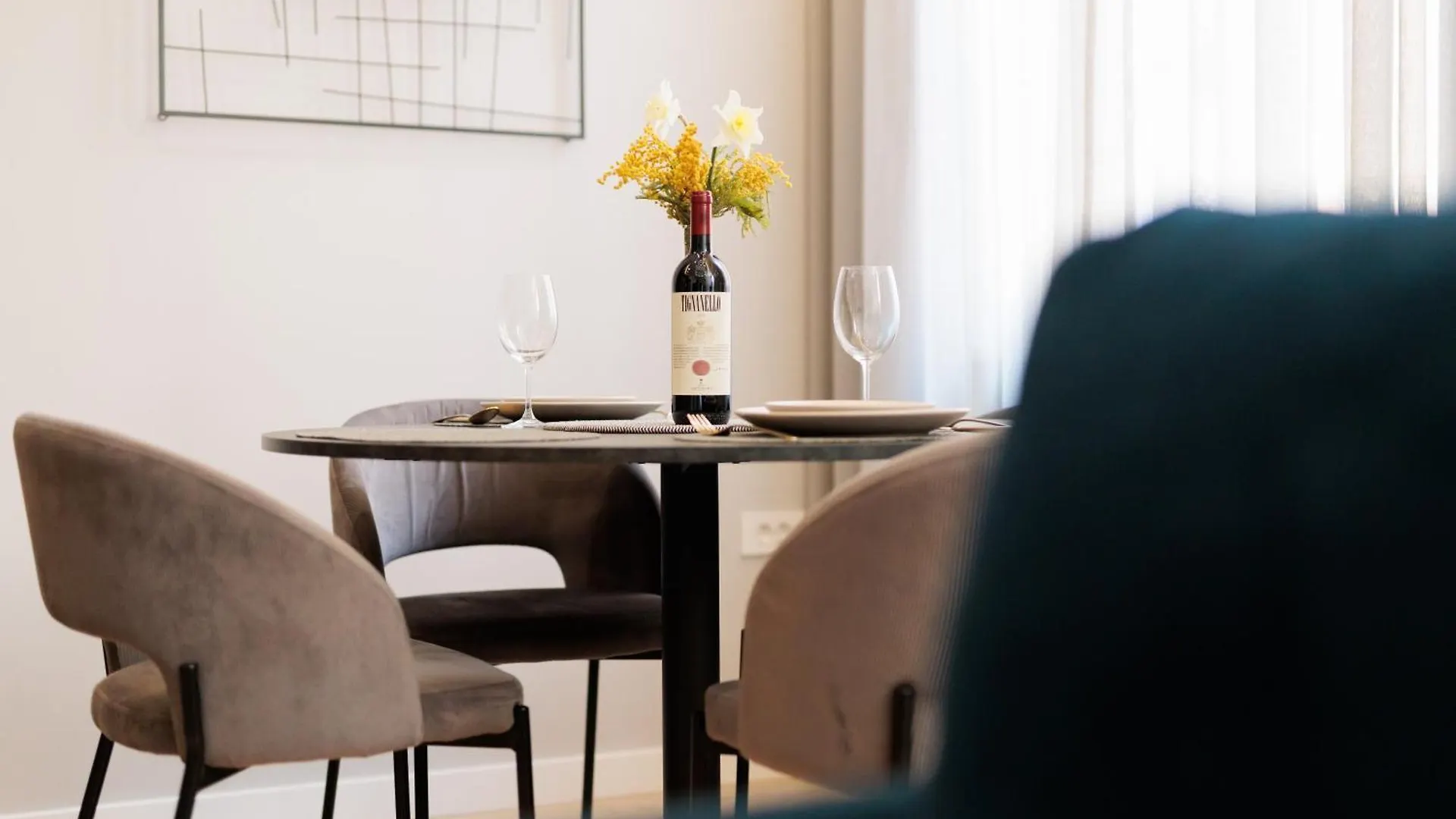 Zarina Apartment - Old Town Center زادار